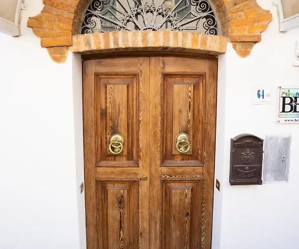 Bed & Breakfast Ospitati - Le Tre Chiavi